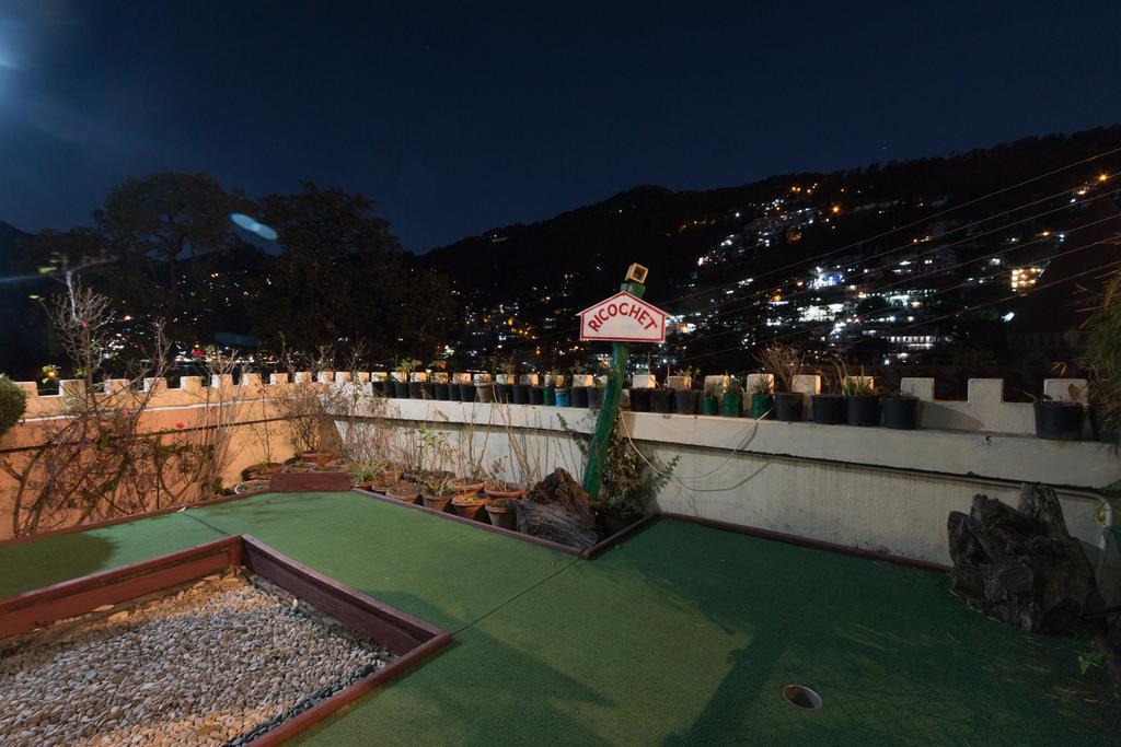 Himalaya Hotel Nainital Exteriör bild