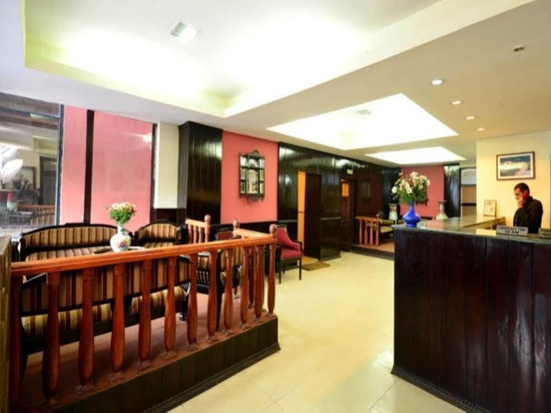 Himalaya Hotel Nainital Exteriör bild