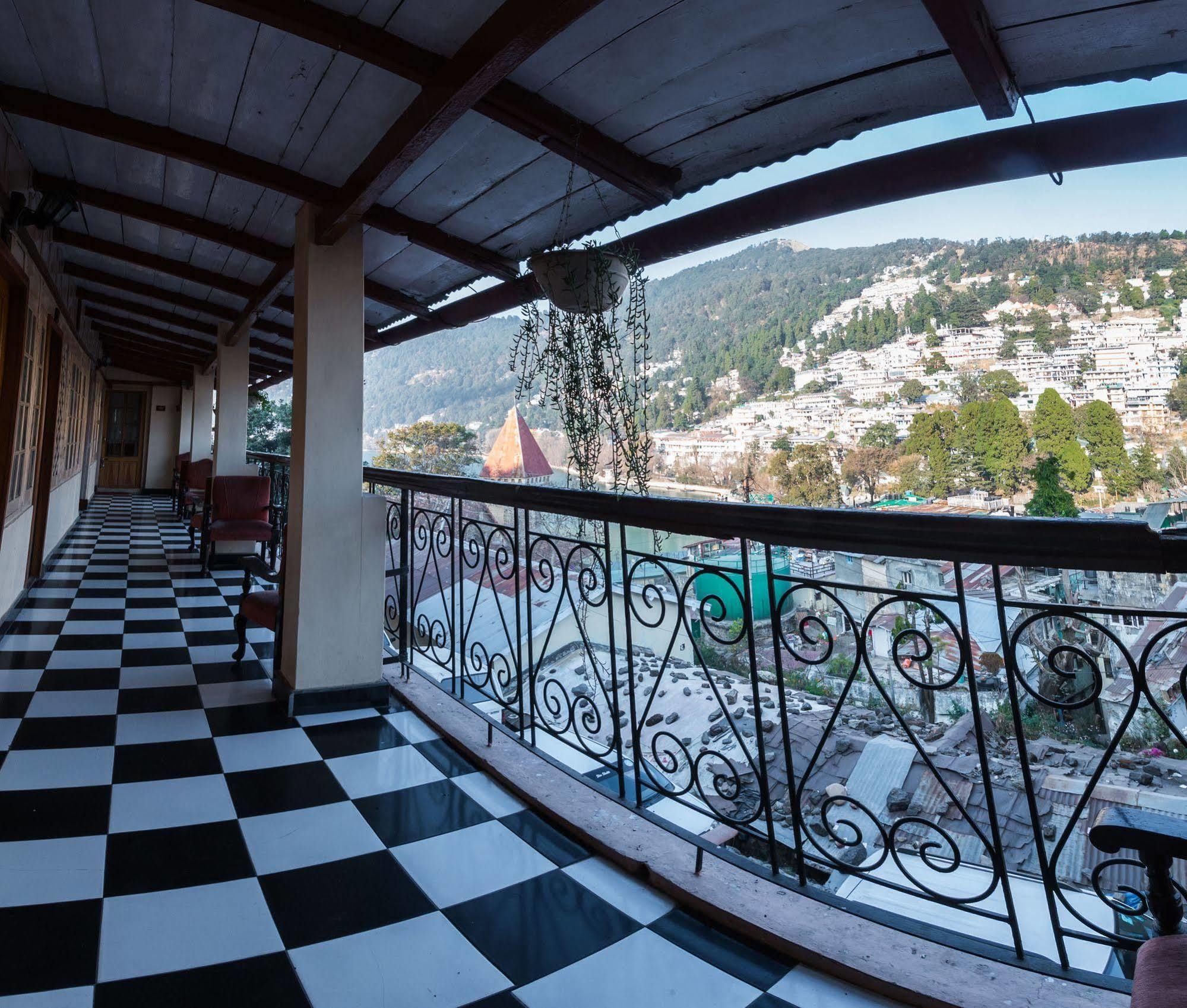 Himalaya Hotel Nainital Exteriör bild
