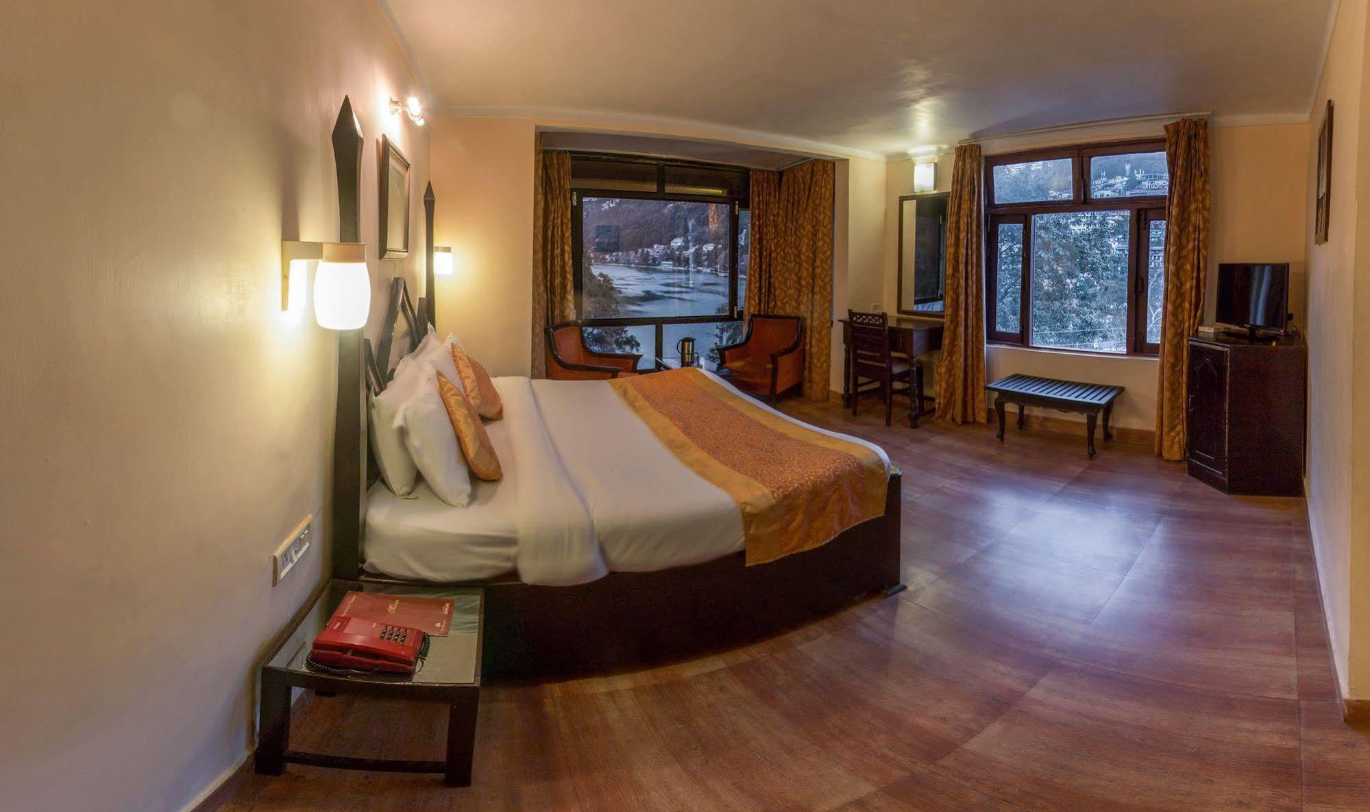 Himalaya Hotel Nainital Exteriör bild