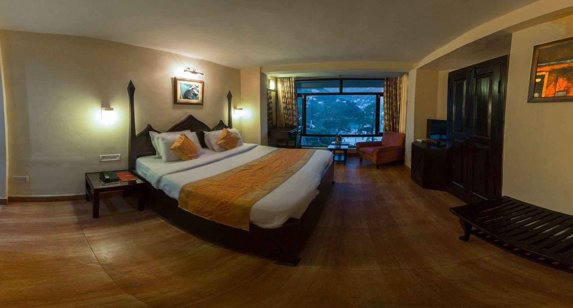 Himalaya Hotel Nainital Exteriör bild