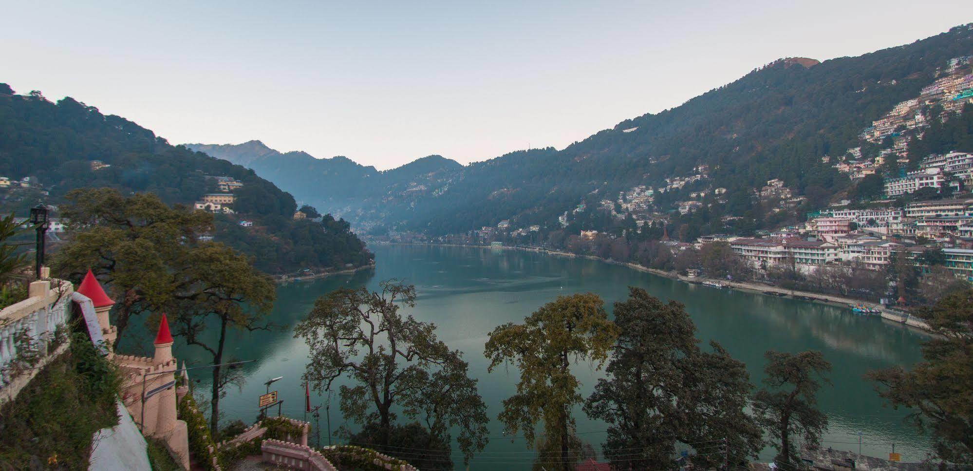 Himalaya Hotel Nainital Exteriör bild